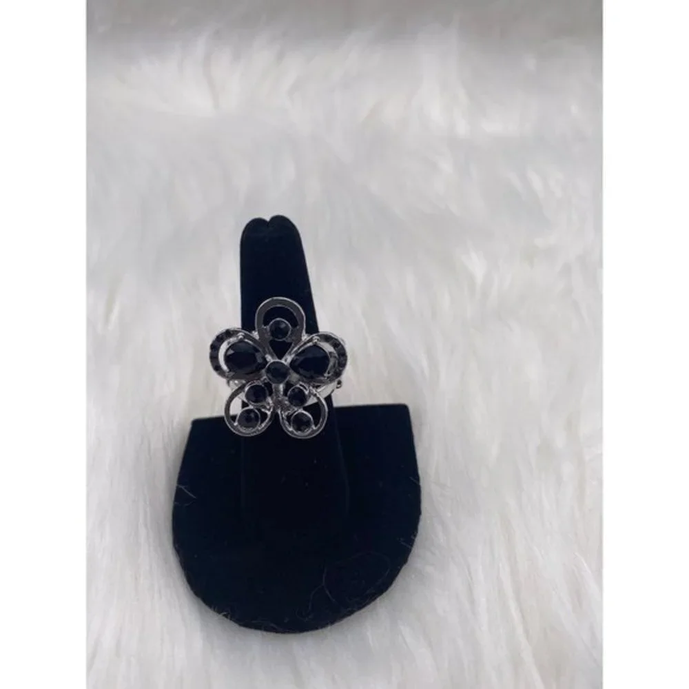 Paparazzi Jewerly - Gardens Of Grandeur Black‎ Ring- Item 94